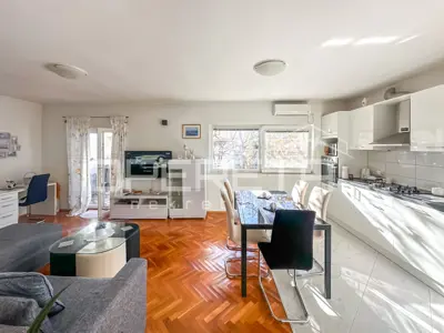 Wohnung 50 m², Vodice - ruhige Sackgasse - 1
