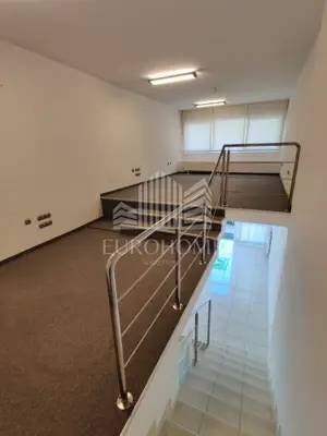 Gewerberaum 61 m², Trešnjevka - gepflegtes Ladenlokal zur Straße - 5