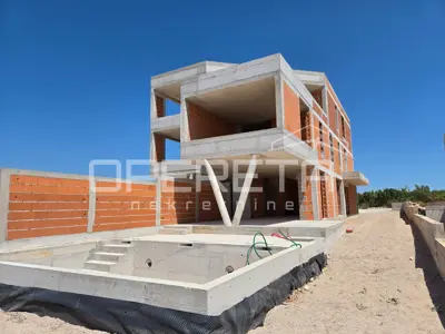 Stan 165 m², Vodice - dvoetažni s bazenom i vrtom - 5
