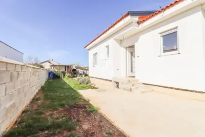 Haus zum Kauf in Centar, 90 m² - 5
