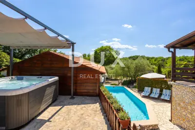 Haus 205 m², Vrbnik - beheizter Pool und Garten - 2