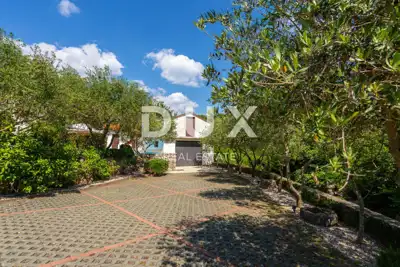 Haus 205 m², Vrbnik - beheizter Pool und Garten - 9