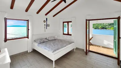 Kuća 289 m², Meka Draga - prvi red do mora - 17