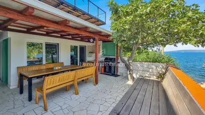 Kuća 289 m², Meka Draga - prvi red do mora - 4