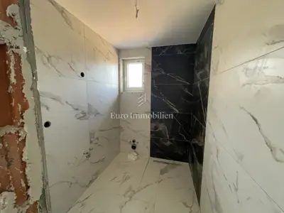 Apartman 71 m², Dobrinj - dvije spavaće sobe i terasa - 4