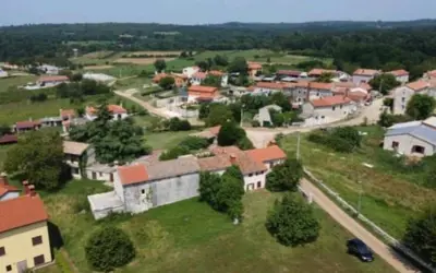Kamena kuća nedaleko barbana! prilika! - 10