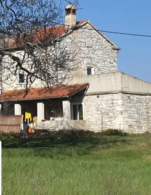 Kamena kuća nedaleko barbana! prilika! - 6
