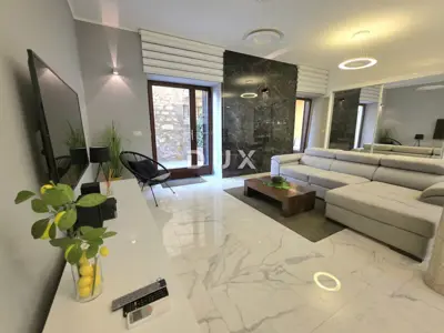 Istra, Poreč, apartment, 113.00 m², 3 rooms, terrace, pedestrian zone