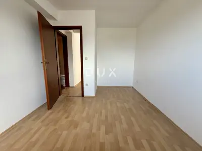 Apartment 79 m², Njivice - 3 bedrooms and terrace - 3