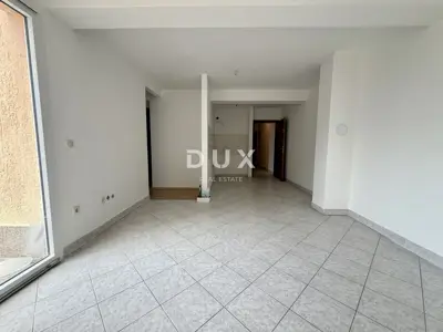 Apartment 79 m², Njivice - 3 bedrooms and terrace - 5