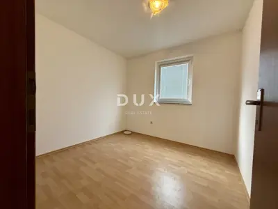 Apartment 79 m², Njivice - 3 bedrooms and terrace - 4