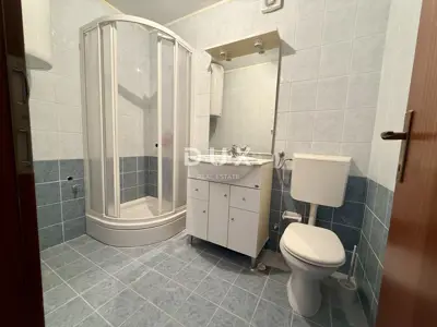 Apartment 79 m², Njivice - 3 bedrooms and terrace - 7