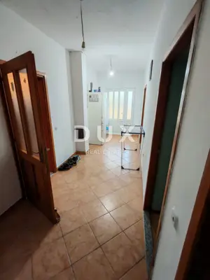 Haus 278 m², Vrsi - 3 Apartments und Hof mit Olivenbäumen - 15