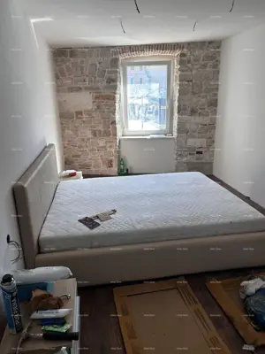 Wohnung, Pula Centar, 2 Etagen und 2 Schlafzimmer