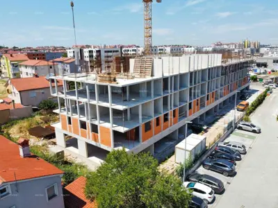 Pula! Mehrfamilienhaus, moderne Gebäude mit Aufzug, nahe dem Zentrum. S43 - 16