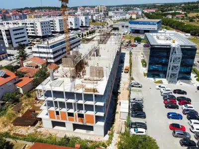 Pula! Mehrfamilienhaus, moderne Gebäude mit Aufzug, nahe dem Zentrum. S43 - 14