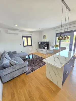 Mediteranski luksuz u Brodarici | Potpuno namješten stan uz more, 67 m² - 9