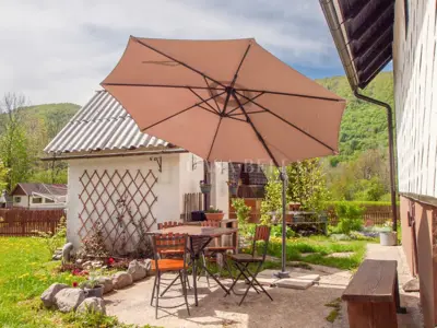 Haus 200 m², Tuk Mrkopaljski - ruhige Lage und Privatsphäre - 12