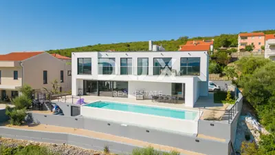 Villa 238 m², Umgebung von Krk - am Rand der Bauzone - 15