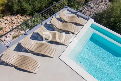 Villa 238 m², Umgebung von Krk - am Rand der Bauzone - 3