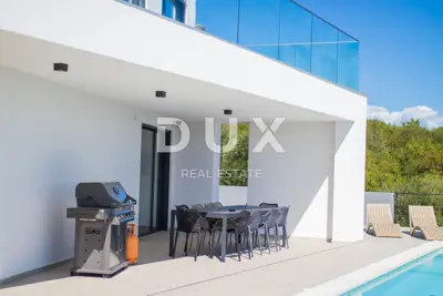 Villa 238 m², Umgebung von Krk - am Rand der Bauzone - 10