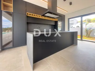 Villa 238 m², Umgebung von Krk - am Rand der Bauzone - 20