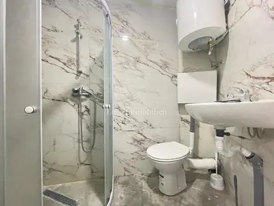Kuća 162 m², Novalja centar - tri etaže i dvorište - 2