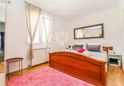 House for sale in Centar, 320 m² - 21