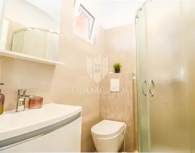 House for sale in Centar, 320 m² - 20