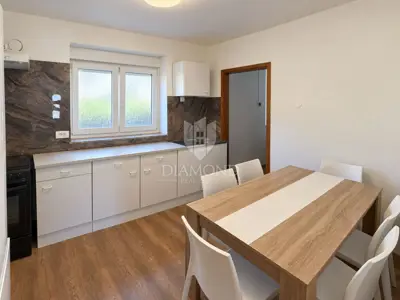 Kuća u Klani, renovirana i spremna za useljenje - 2