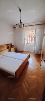 Kuća 300 m², Vodnjan - 4 sobe, garaža i dvorište - 13