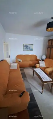 Kuća 300 m², Vodnjan - 4 sobe, garaža i dvorište - 7