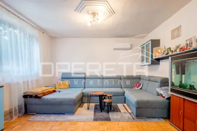 House 180 m², Sveta Klara - 4 parking spaces in the yard - 3