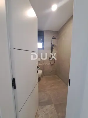 Apartman 64 m², Jakišnica - pogled na more i balkon - 13