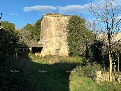 Kuća, Pula, Centar - ruševina s priključcima