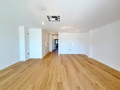 Stan 69 m², Privlaka - 2 spavaće sobe, vrt i lođa - 8