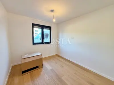 Stan 69 m², Privlaka - 2 spavaće sobe, vrt i lođa - 11