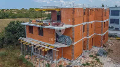 Penthouse 114 m², Štinjan - velika terasa i jacuzzi - 3