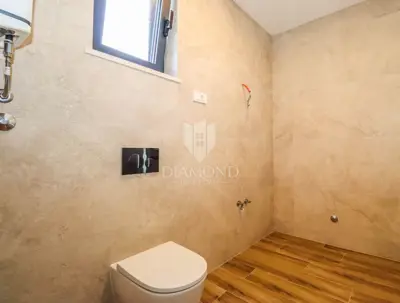 Penthouse 114 m², Štinjan - velika terasa i jacuzzi - 22