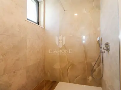 Penthouse 114 m², Štinjan - große Terrasse und Jacuzzi - 16