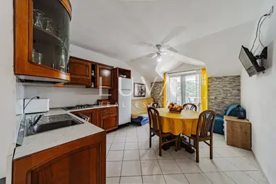 Haus 281 m², Vela Luka am Meer, 6 Apartments und Meerblick - 17