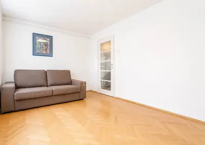 Commercial space 72 m², Donji grad, tram and center - 8