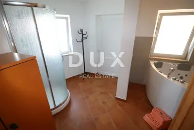 Villa 410 m², Supetarska Draga - Meerblick und Pool - 16