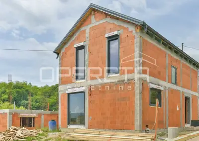 Prodaja, Kuća, Desinić, Ivanić Desinički, Samostojeća, 105 m² - 3