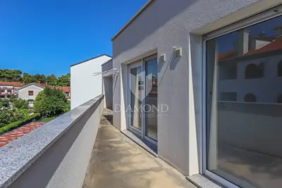 House 260 m², Rovinj - pool and parking spaces - 5