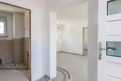 House 260 m², Rovinj - pool and parking spaces - 6