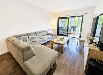 PRODAJA, STAN, SESVETE, 91 m², vrt