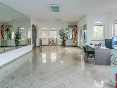 Zagreb! Sesvete! Attractive commercial space! - 6