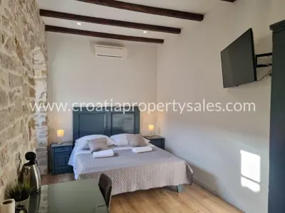 Haus und Apartment, Šibenik - Altstadt, 100 m vom Meer - 7