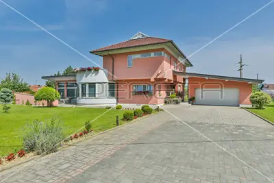 House 323 m², Donja Stubica - near the center and quiet location - 20